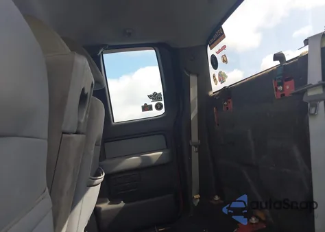 2011 Ford F-150 Xlt z USA, uszkodzony, nr VIN 1FTFX1CT6BFD00711